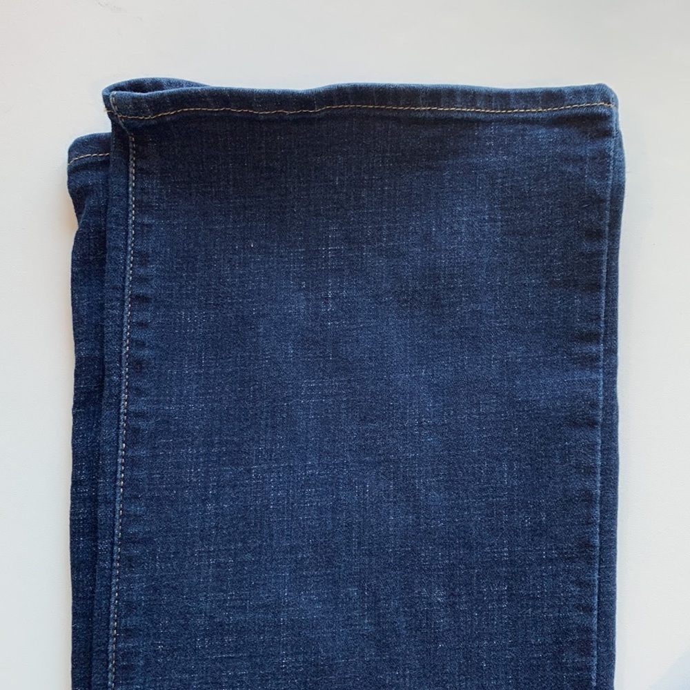 Levi - Classic bootcut,‎ 14, dark wash, flare leg - Picture 4 of 6